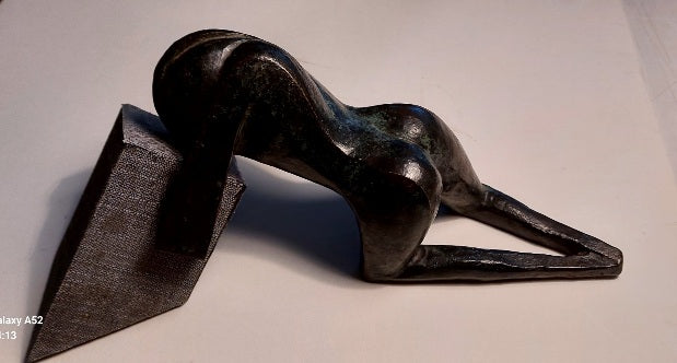 Reclining woman, Bronze